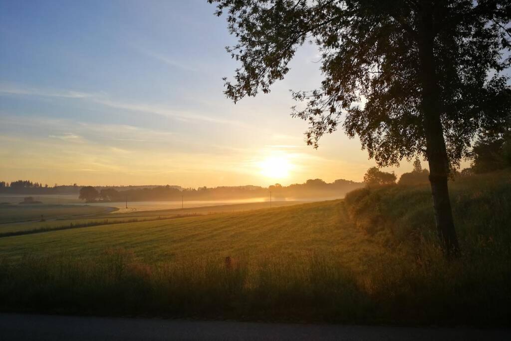 Charmantes Ferienhaeuschen Zwischen Muenchen Und Augsburg Ried  Extérieur photo